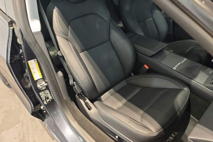 Used Tesla Model 3 2023 Rear-Wheel-Drive Version Right Front Seat