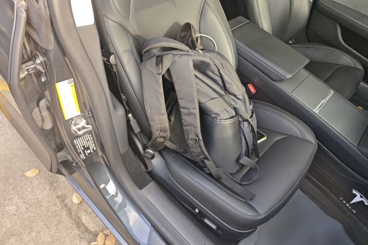 Used Tesla Model 3 2023 Rear-Wheel-Drive Version Right Front Seat