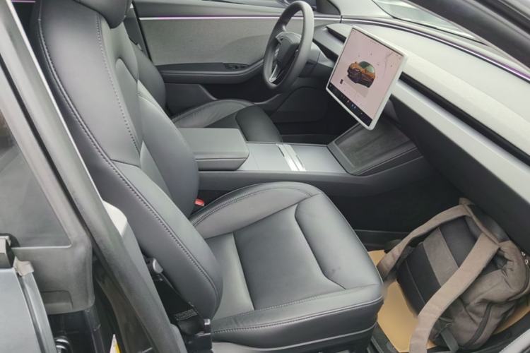 Used Tesla Model 3 2023 Rear-Wheel-Drive Version Right Front Seat