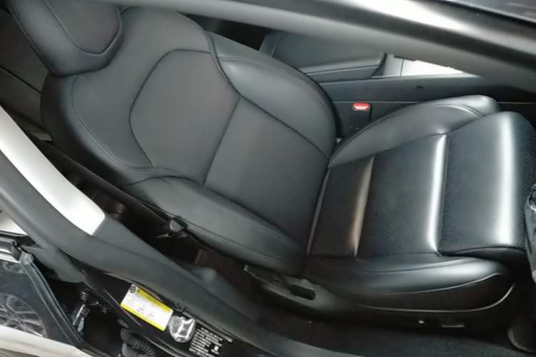 Used Tesla Model 3 2023 Rear-Wheel-Drive Version Right Front Seat