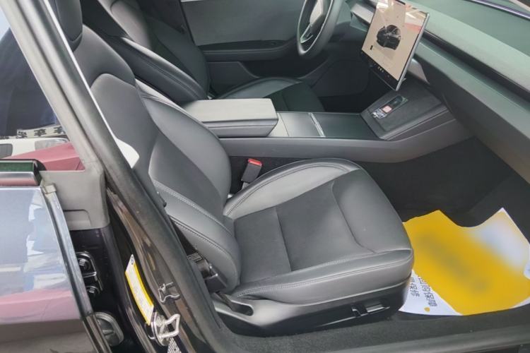 Used Tesla Model 3 2023 Rear-Wheel-Drive Version Right Front Seat