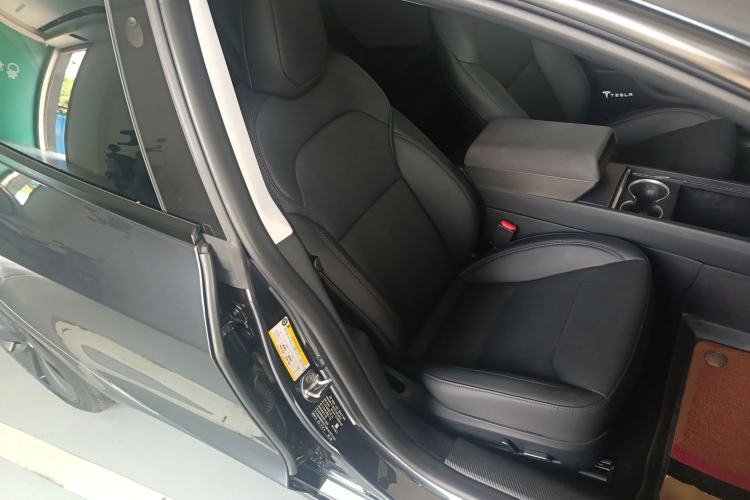 Used Tesla Model 3 2023 Rear-Wheel-Drive Version Right Front Seat