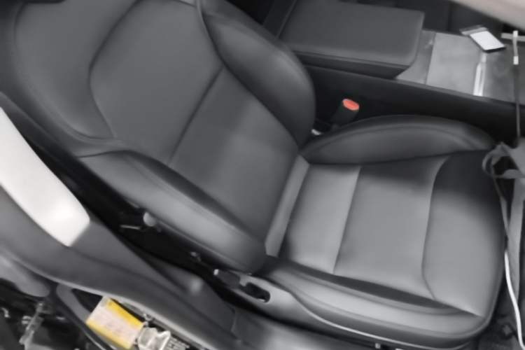 Used Tesla Model 3 2023 Rear-Wheel-Drive Version Right Front Seat