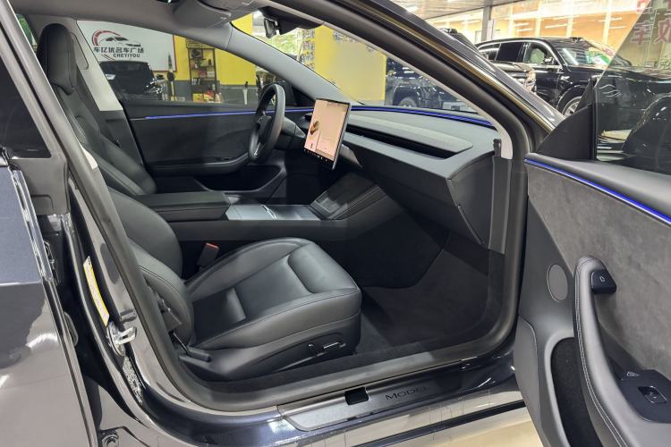 Used Tesla Model 3 2023 Long-Range All-Wheel-Drive Version Right Front Seat