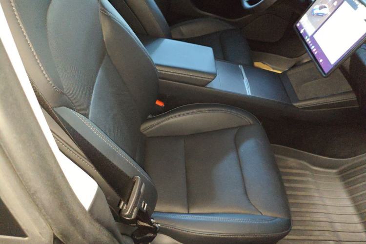 Used Tesla Model 3 2023 Rear-Wheel-Drive Version Right Front Seat