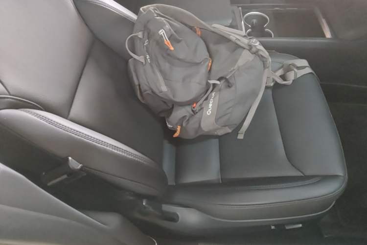 Used Tesla Model 3 2023 Rear-Wheel-Drive Version Right Front Seat