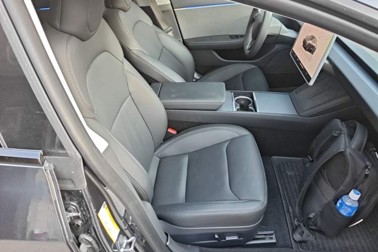 Used Tesla Model 3 2023 Rear-Wheel-Drive Version Right Front Seat