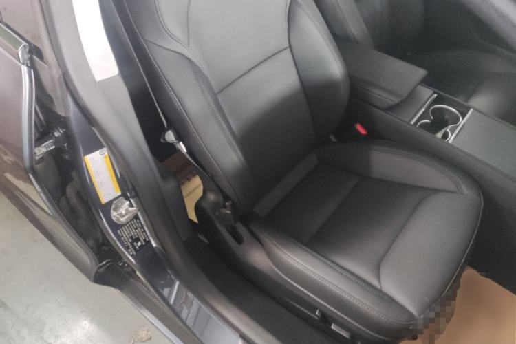Used Tesla Model 3 2023 Rear-Wheel-Drive Version Right Front Seat