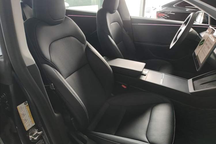 Used Tesla Model 3 2023 Rear-Wheel-Drive Version Right Front Seat