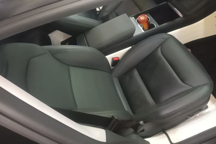 Used Tesla Model 3 2023 Rear-Wheel-Drive Version Right Front Seat