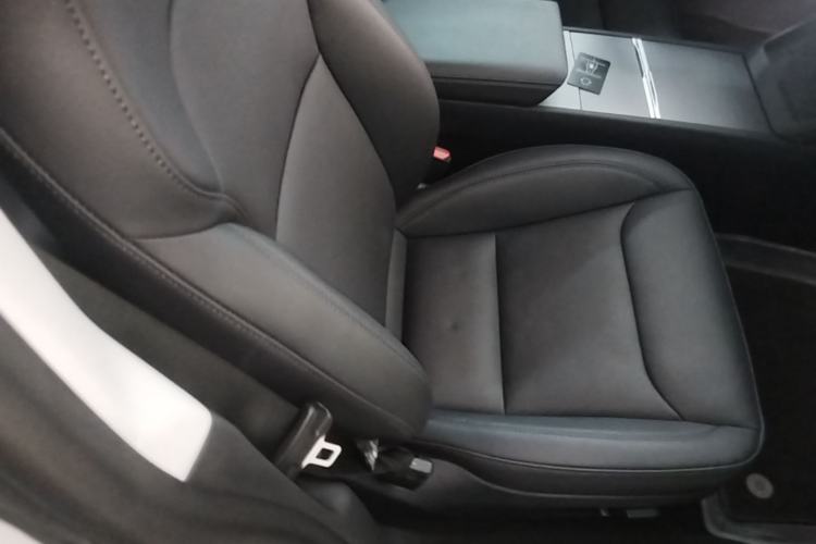 Used Tesla Model 3 2023 Rear-Wheel-Drive Version Right Front Seat