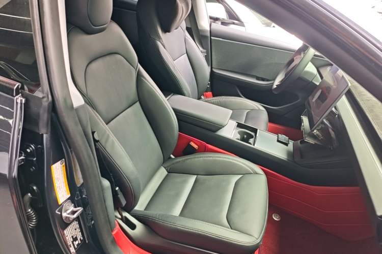Used Tesla Model 3 2023 Rear-Wheel-Drive Version Right Front Seat