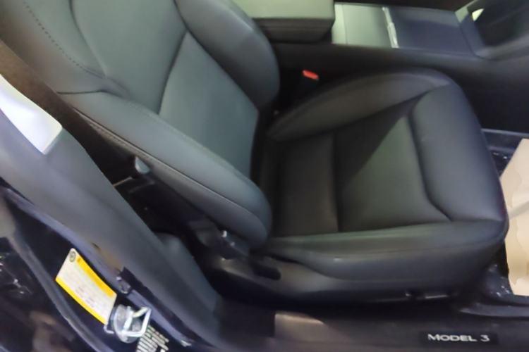 Used Tesla Model 3 2023 Long-Range All-Wheel-Drive Version Right Front Seat