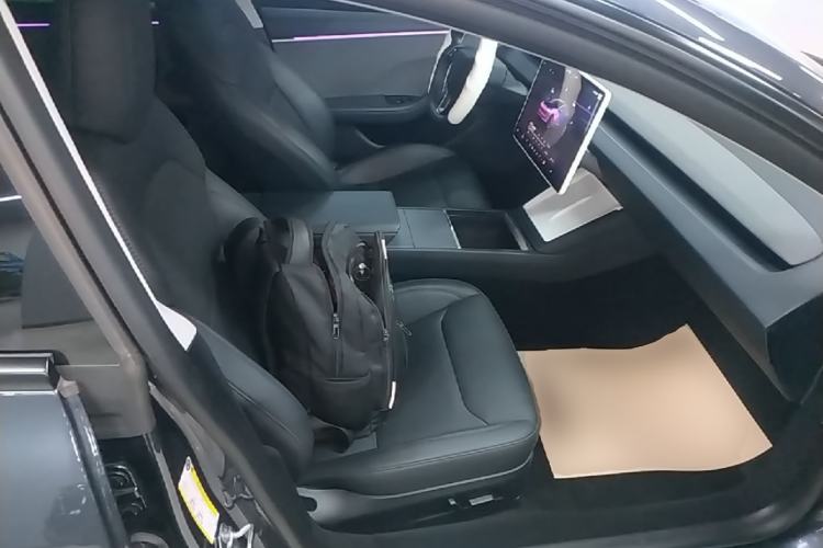 Used Tesla Model 3 2023 Rear-Wheel-Drive Version Right Front Seat