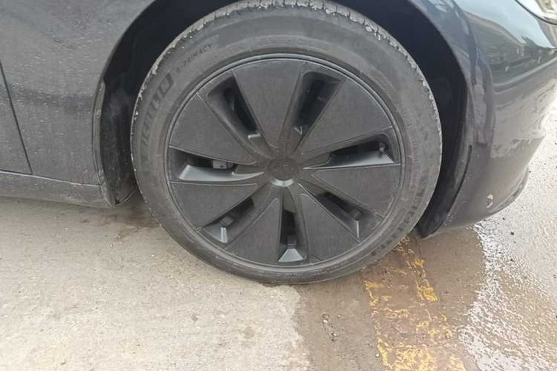 Used Tesla Model 3 2023 Rear-Wheel-Drive Version Right Front Wheel Hub