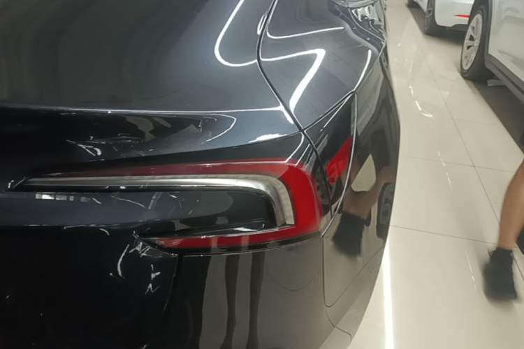 Used Tesla Model 3 2023 Rear-Wheel-Drive Version Right Rear Taillight