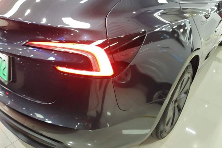 Used Tesla Model 3 2023 Rear-Wheel-Drive Version Right Rear Taillight