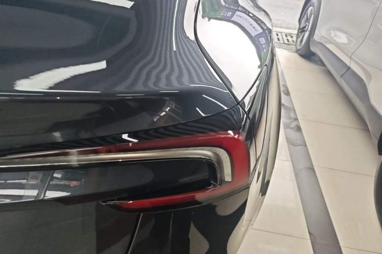 Used Tesla Model 3 2023 Rear-Wheel-Drive Version Right Rear Taillight