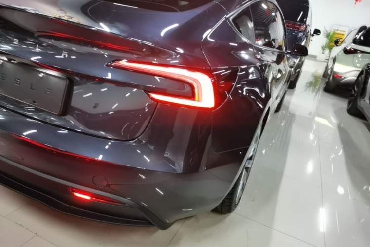 Used Tesla Model 3 2023 Rear-Wheel-Drive Version Right Rear Taillight