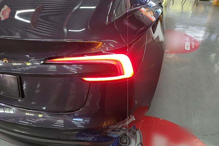 Used Tesla Model 3 2023 Long-Range All-Wheel-Drive Version Right Rear Taillight