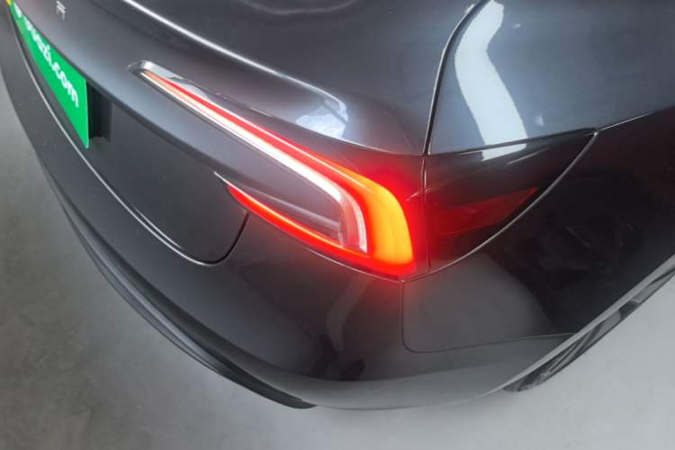 Used Tesla Model 3 2023 Rear-Wheel-Drive Version Right Rear Taillight