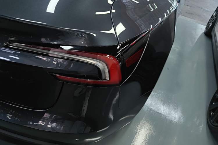 Used Tesla Model 3 2023 Rear-Wheel-Drive Version Right Rear Taillight