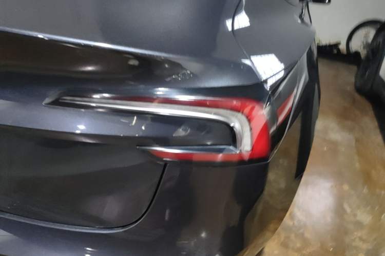 Used Tesla Model 3 2023 Rear-Wheel-Drive Version Right Rear Taillight