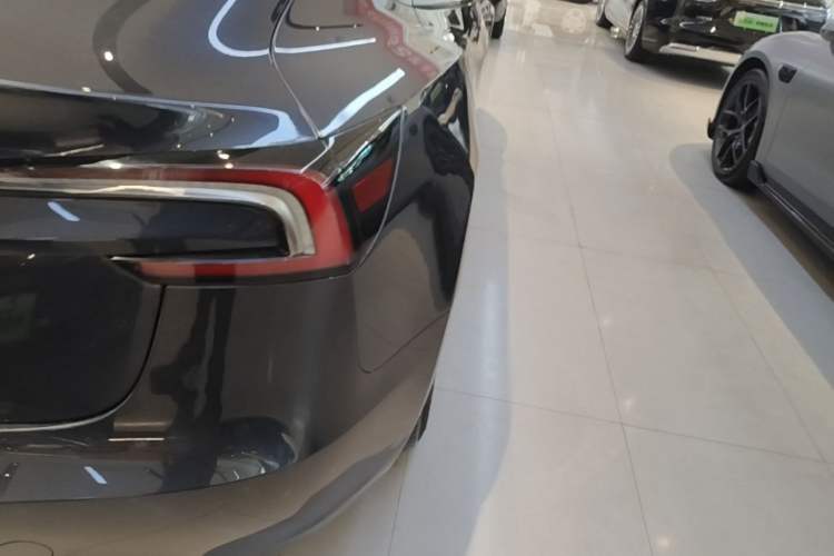 Used Tesla Model 3 2023 Rear-Wheel-Drive Version Right Rear Taillight