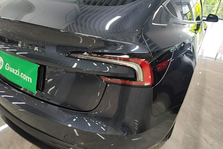 Used Tesla Model 3 2023 Rear-Wheel-Drive Version Right Rear Taillight