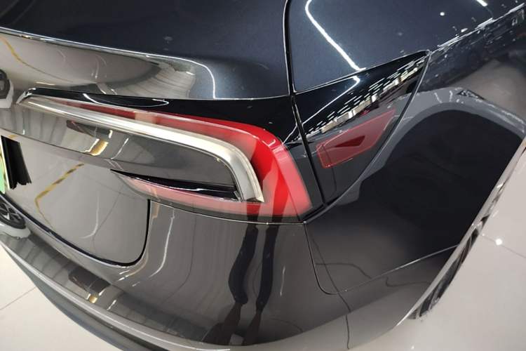 Used Tesla Model 3 2023 Rear-Wheel-Drive Version Right Rear Taillight