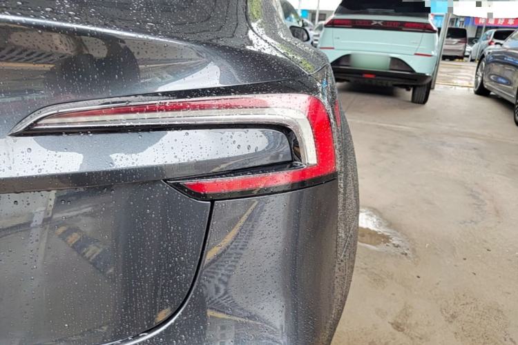 Used Tesla Model 3 2023 Rear-Wheel-Drive Version Right Rear Taillight