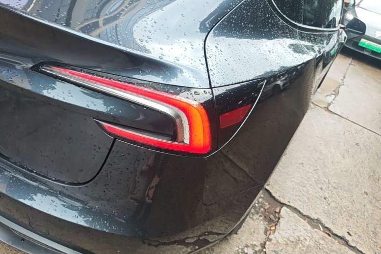 Used Tesla Model 3 2023 Rear-Wheel-Drive Version Right Rear Taillight