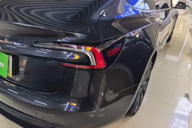 Used Tesla Model 3 2023 Rear-Wheel-Drive Version Right Rear Taillight