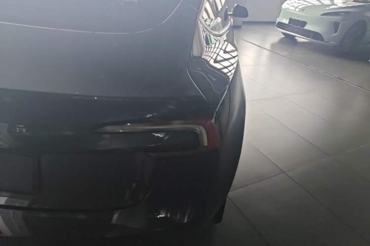 Used Tesla Model 3 2023 Rear-Wheel-Drive Version Right Rear Taillight
