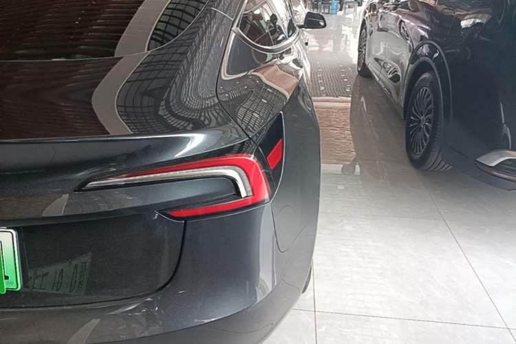Used Tesla Model 3 2023 Rear-Wheel-Drive Version Right Rear Taillight