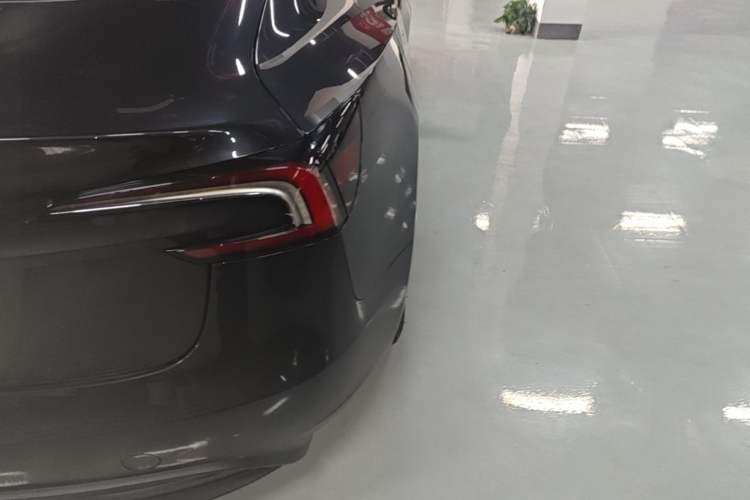 Used Tesla Model 3 2023 Rear-Wheel-Drive Version Right Rear Taillight