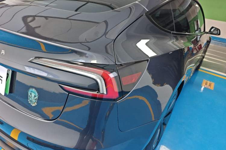 Used Tesla Model 3 2023 Rear-Wheel-Drive Version Right Rear Taillight
