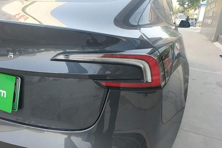 Used Tesla Model 3 2023 Rear-Wheel-Drive Version Right Rear Taillight