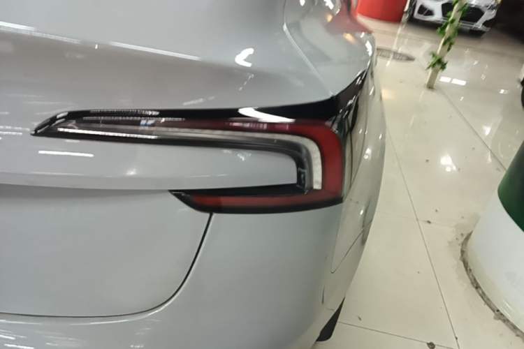Used Tesla Model 3 2023 Rear-Wheel-Drive Version Right Rear Taillight