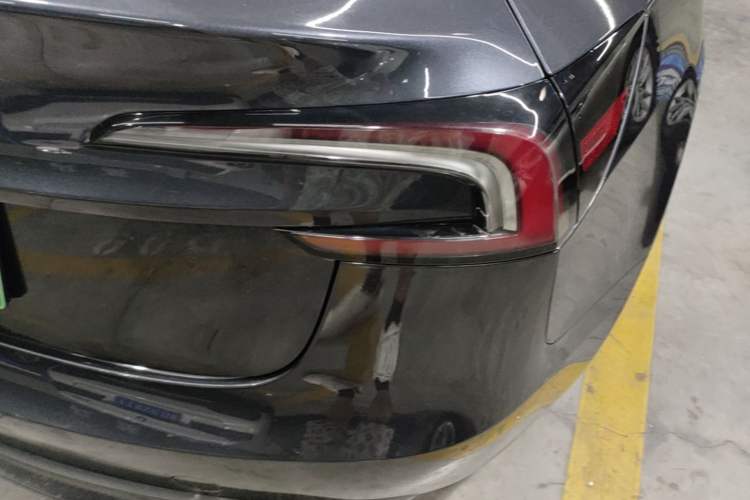 Used Tesla Model 3 2023 Rear-Wheel-Drive Version Right Rear Taillight