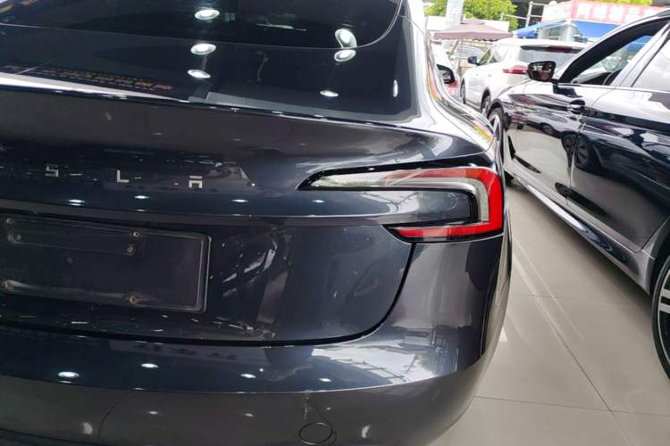 Used Tesla Model 3 2023 Rear-Wheel-Drive Version Right Rear Taillight