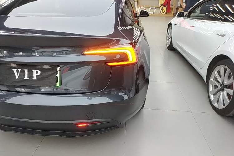 Used Tesla Model 3 2023 Rear-Wheel-Drive Version Right Rear Taillight