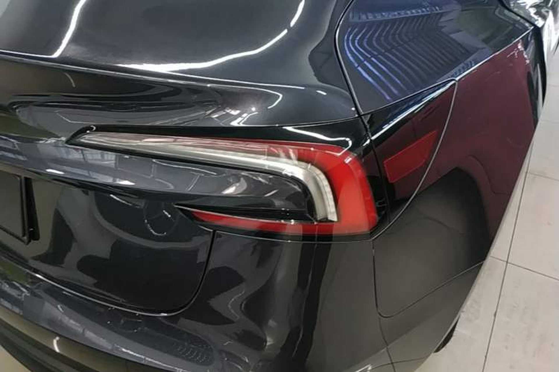 Used Tesla Model 3 2023 Rear-Wheel-Drive Version Right Rear Taillight
