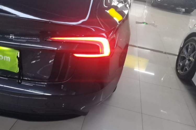 Used Tesla Model 3 2023 Rear-Wheel-Drive Version Right Rear Taillight
