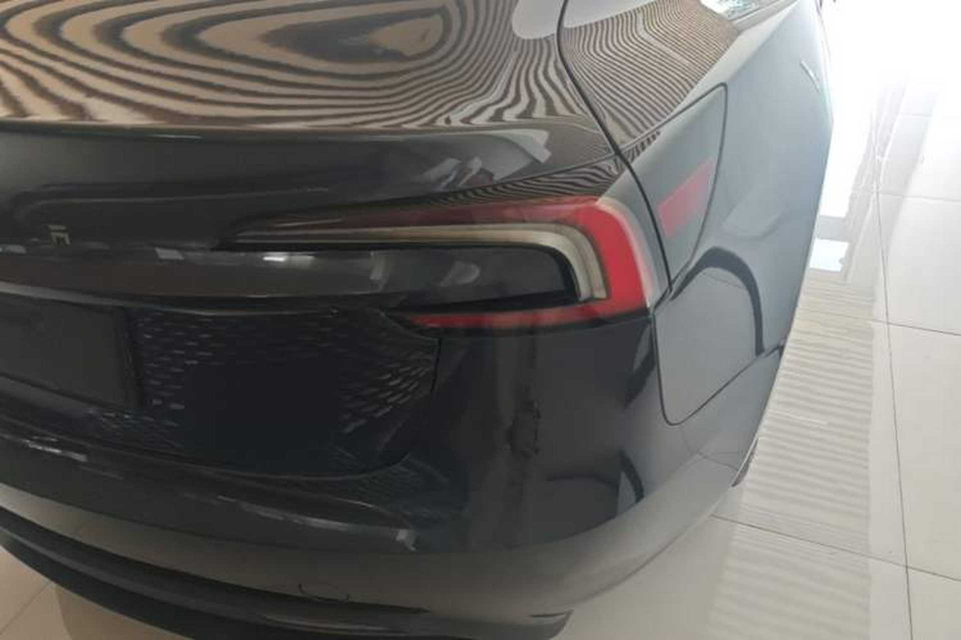 Used Tesla Model 3 2023 Rear-Wheel-Drive Version Right Rear Taillight