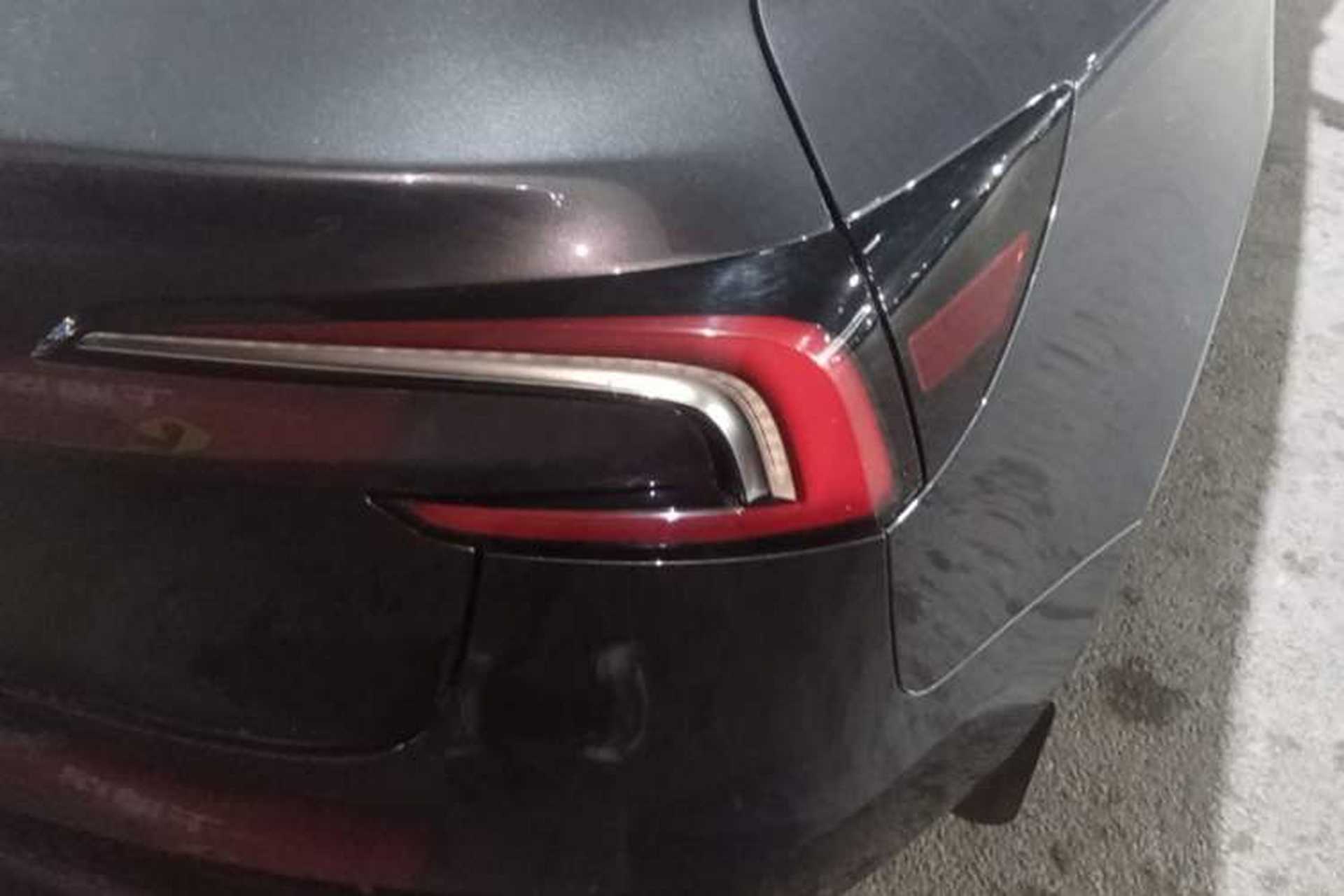 Used Tesla Model 3 2023 Rear-Wheel-Drive Version Right Rear Taillight