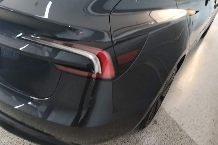 Used Tesla Model 3 2023 Rear-Wheel-Drive Version Right Rear Taillight