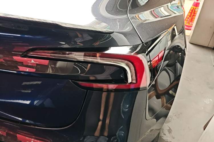 Used Tesla Model 3 2023 Rear-Wheel-Drive Version Right Rear Taillight