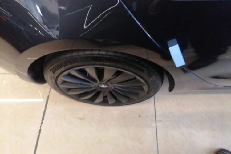Used Tesla Model 3 2023 Long-Range All-Wheel-Drive Version Right Rear Wheel Hub