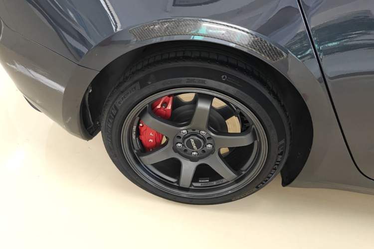 Used Tesla Model 3 2023 Rear-Wheel-Drive Version Right Rear Wheel Hub